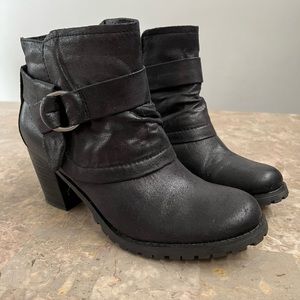 BareTraps heeled bootie 7.5